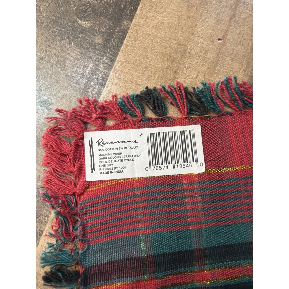 VTG Renaissance Plaid Table Runner Woven Red Green Gold Fringe Holiday Festive